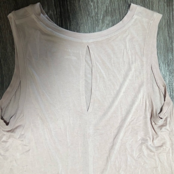 Halogen Dusty Rose Cut-Out Back Tank Top - Size Small, Lightweight & Breathable - Picture 3 of 6